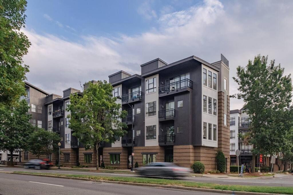 Townhouse In Uptown King Bed-Wi-Fi-Free Parking-Pool Apartman Charlotte Kültér fotó
